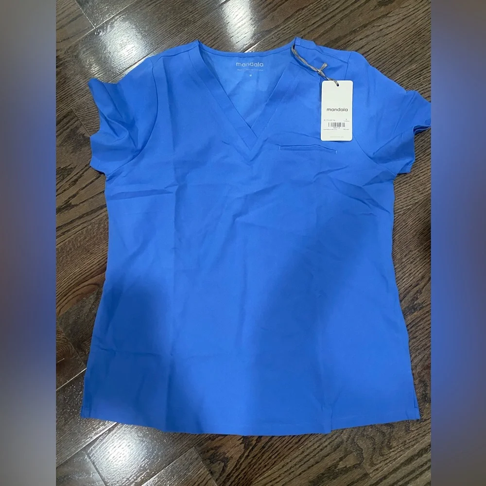 Mandala womens scrubs in ceil blue - Picture 2 of 4